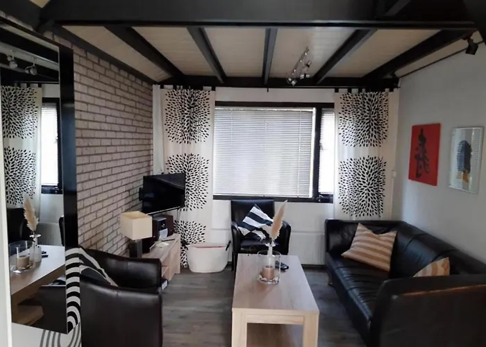 Feriehus With Large Terrace Sint Maartensvlotbrug