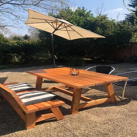 With Large Terrace Nyaraló